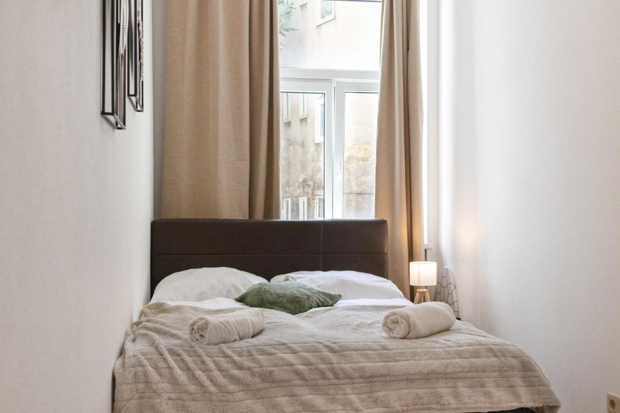 Welcoming 3Br Budget Apt. Well Connected Vienna Exterior photo